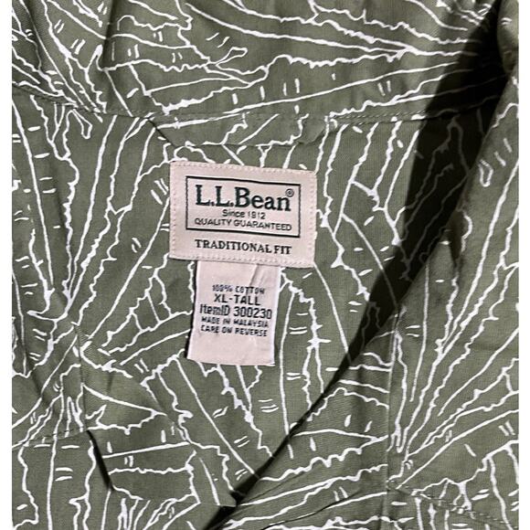Men's L.L. Bean Traditional Fit Button Up Short Sleeve Shirt XLTall Item #300230 - Picture 3 of 7